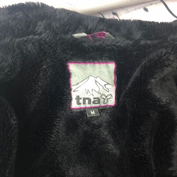Aritzia TNA Black Magic Winter Jacket w/ Hood & Secret Hidden pocket M - Picture 11 of 11
